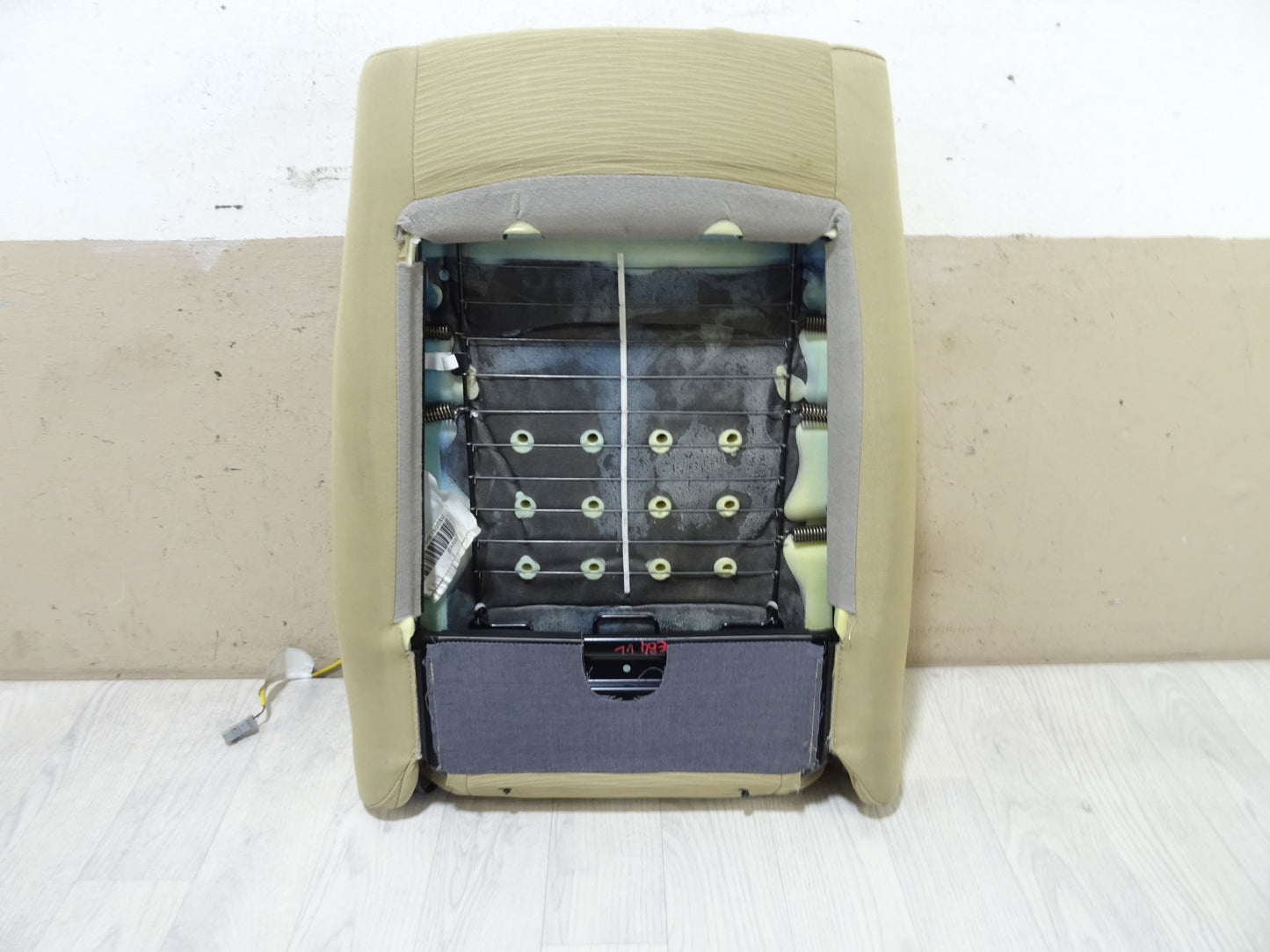 Плат за облегалка бежово шофьорска седалка шофьорска предна лява BMW E84 X1