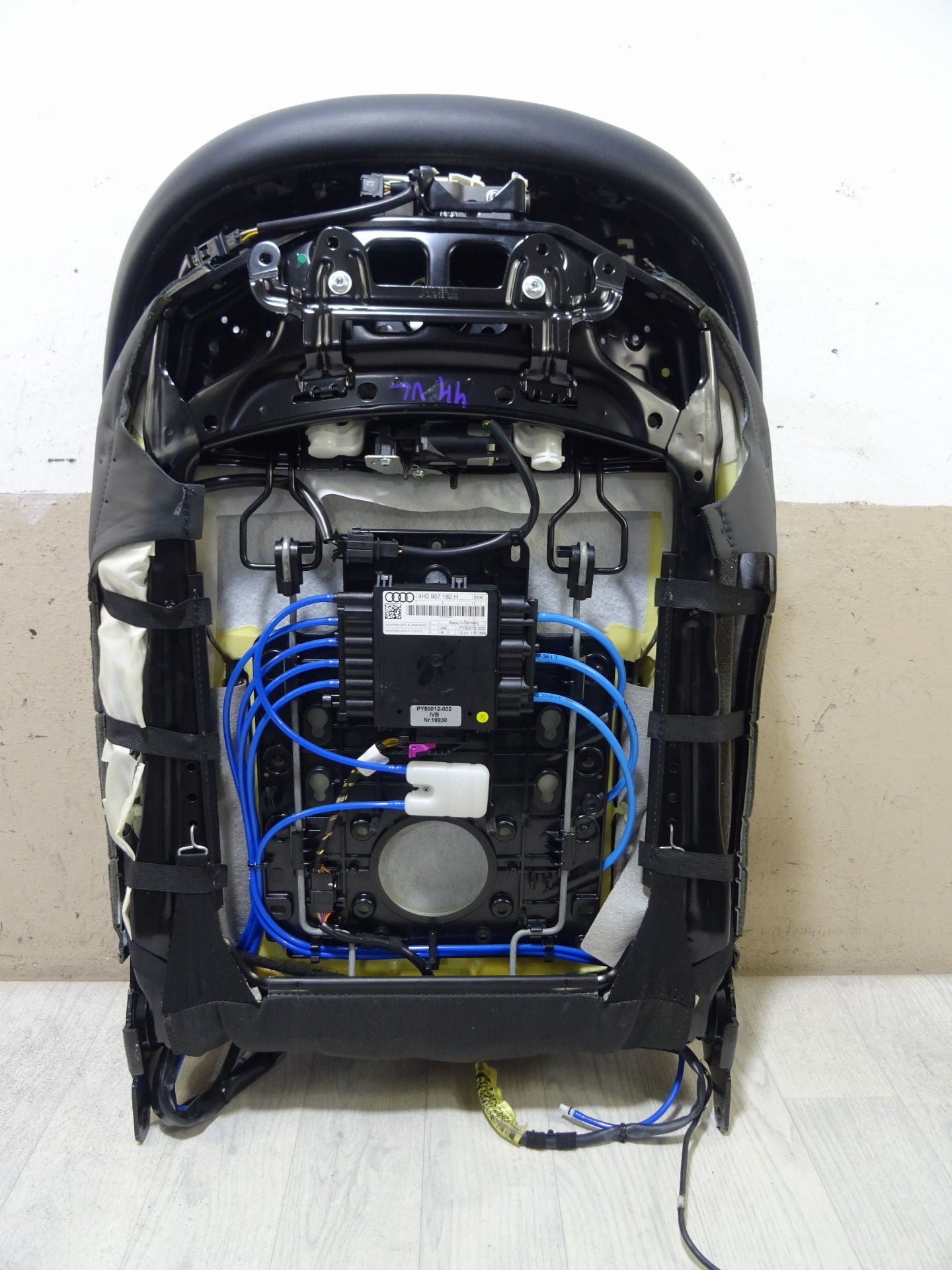 Облегалка кожена шофьорска седалка Memory Black предна лява Audi A8 4H