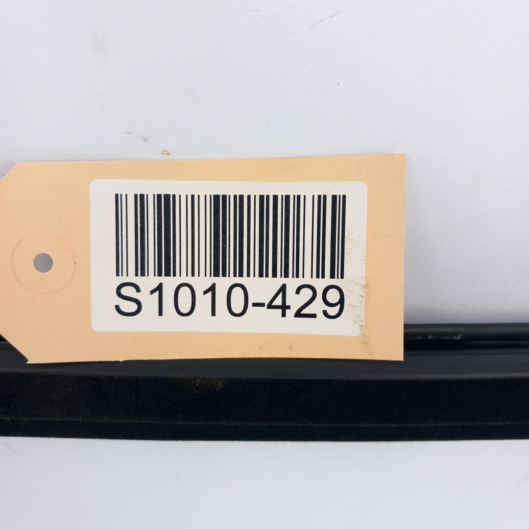 Лайстна стъкло на врата предна дясна вътрешна Opel Meriva B