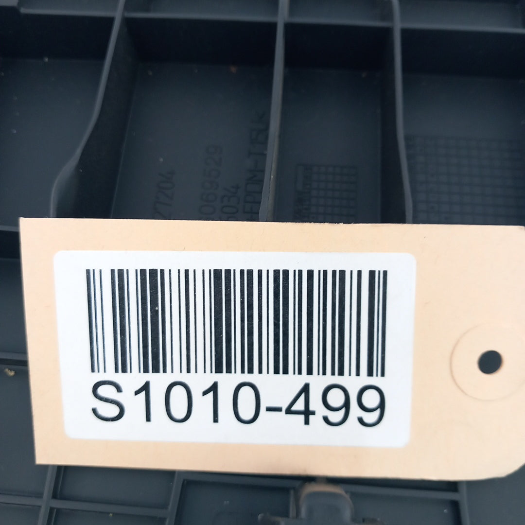 Кутия предна седалка отдолу черно чекмеджета на седалката BA8 Opel Meriva B