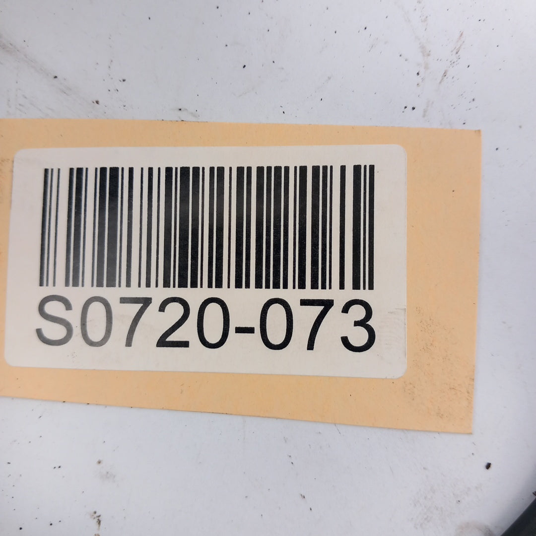 Шенкел с главина преден десен с ABS датчик Opel Corsa D 3-врати 1,4 A14XER