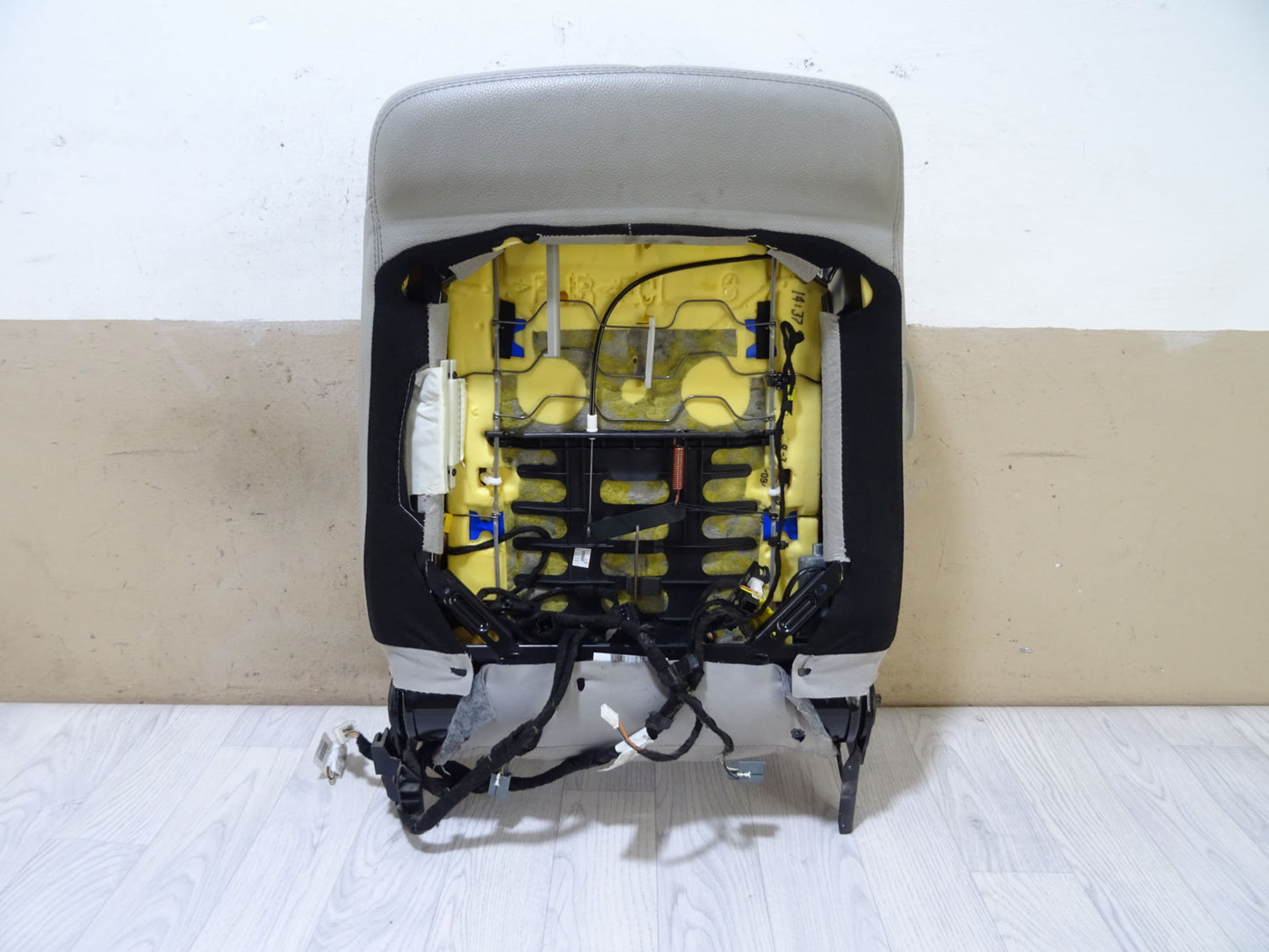 Облегалка седалка шофьорска седалка отопление на седалка алпака сива предна лява Mercedes W164 W251