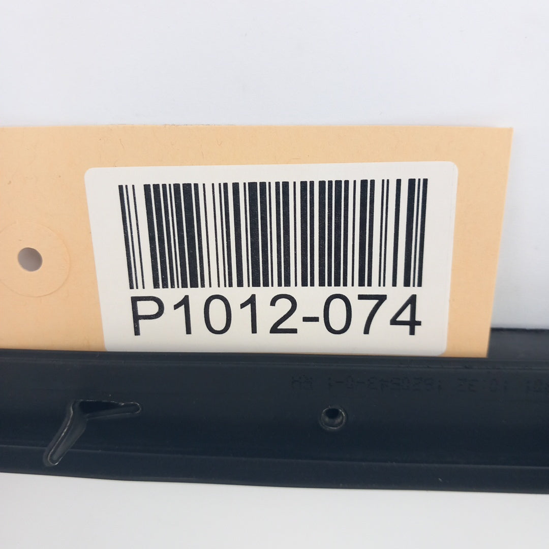 Лайсна кора задна дясна врата Opel Astra J