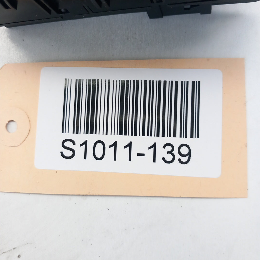 Бутон аварийни светлини и централно заключване GL Opel Meriva B