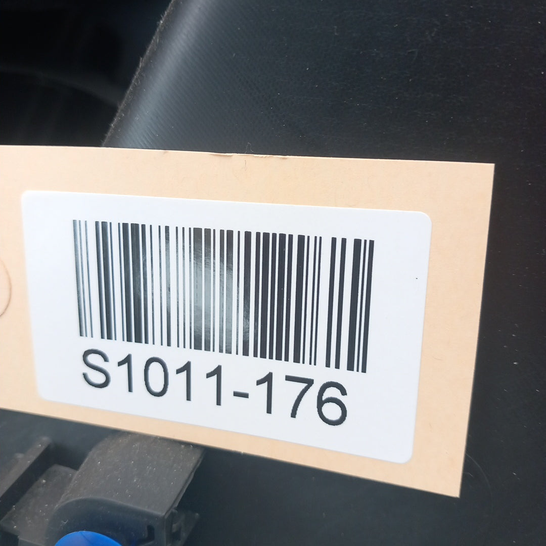 Кора багажник лява стена черна Opel Meriva B