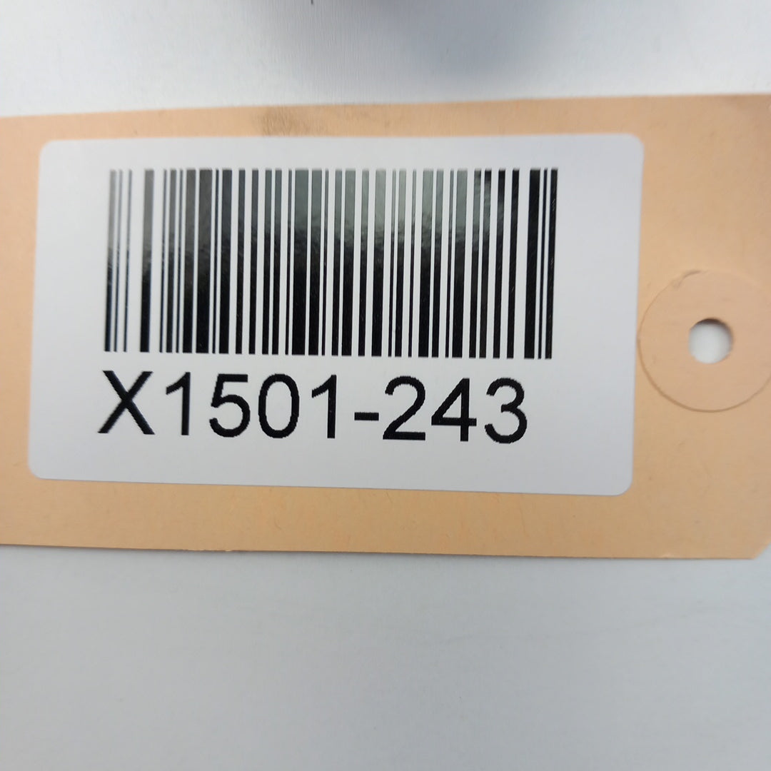 Лайсна хром волан счупени два държача Opel Corsa E