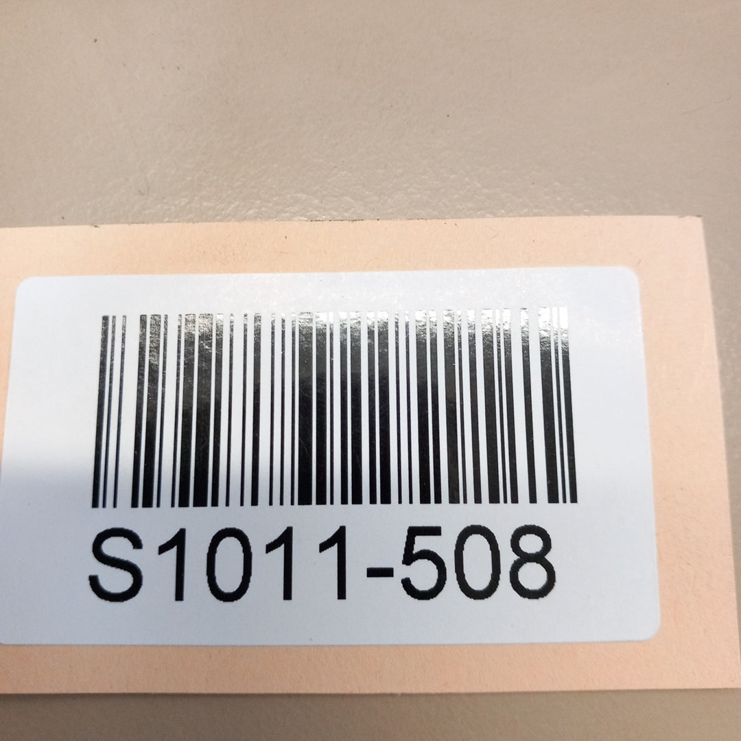 Преден капак Z177 Karbongrau със забележки Opel Meriva B