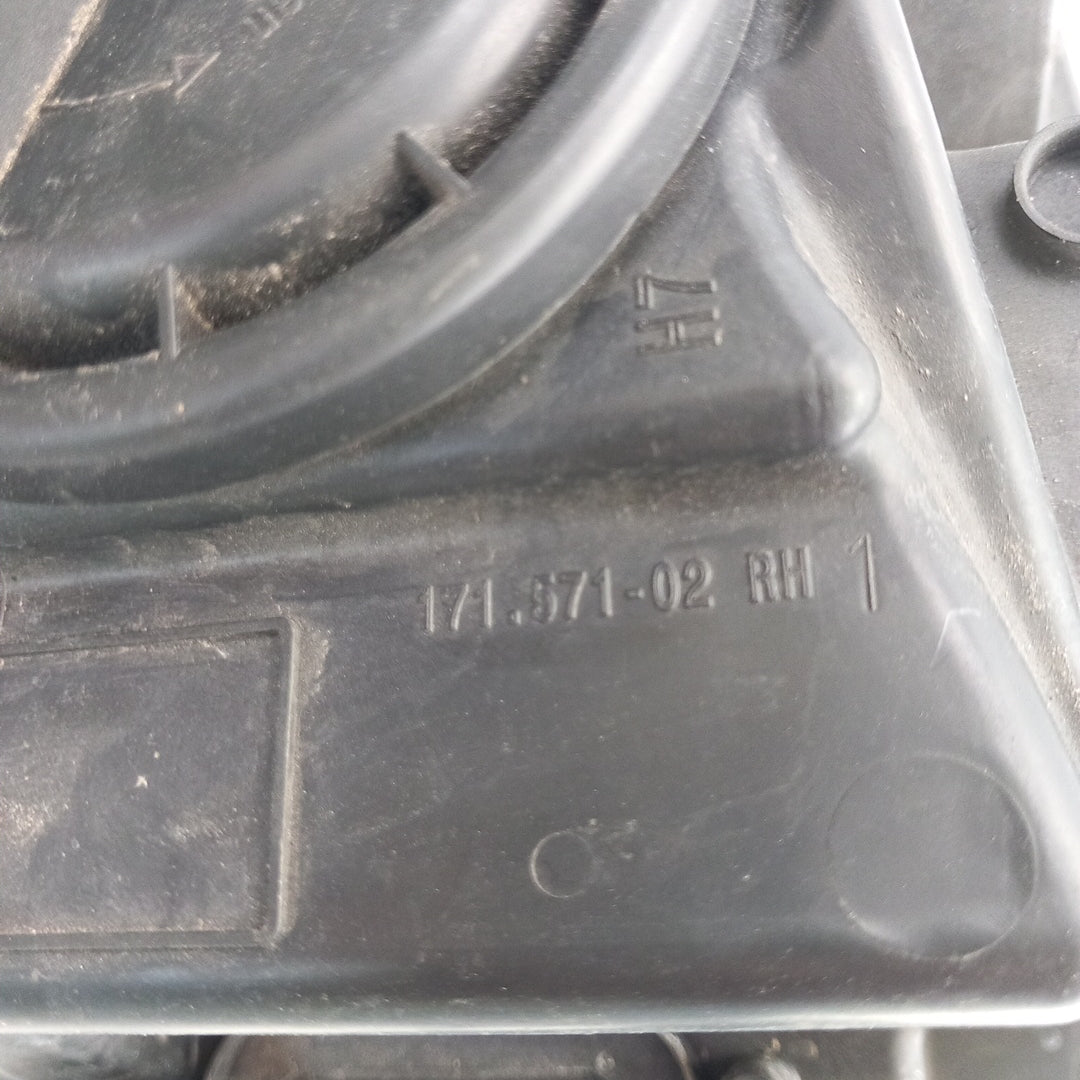 Фар десен RHD schwarz nicht original Opel Astra J