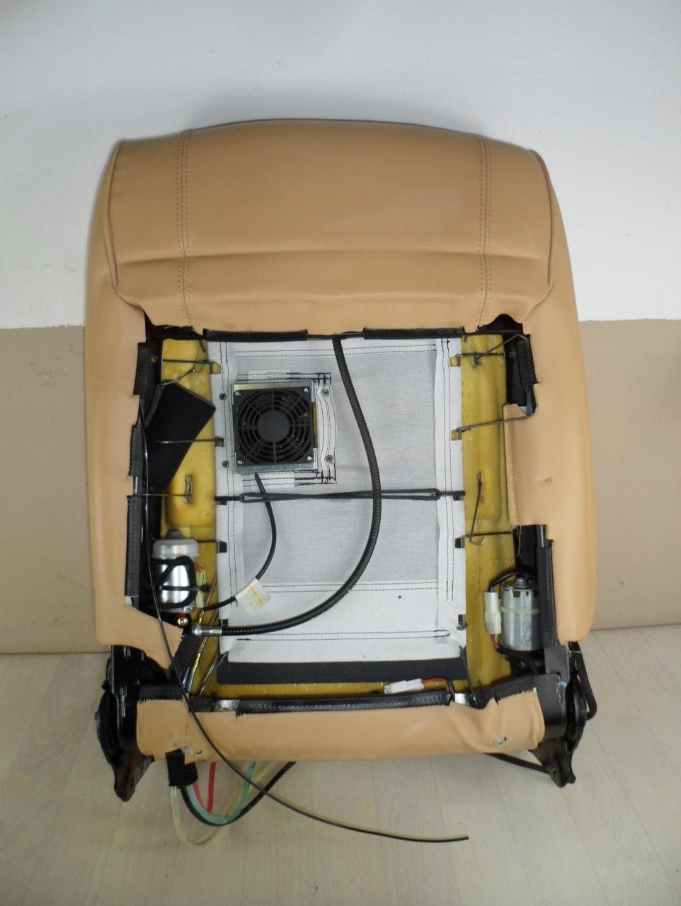 Седалка Повърхност на седалката Пасажерска седалка Масажна вентилация предна дясна Maserati Quattroporte