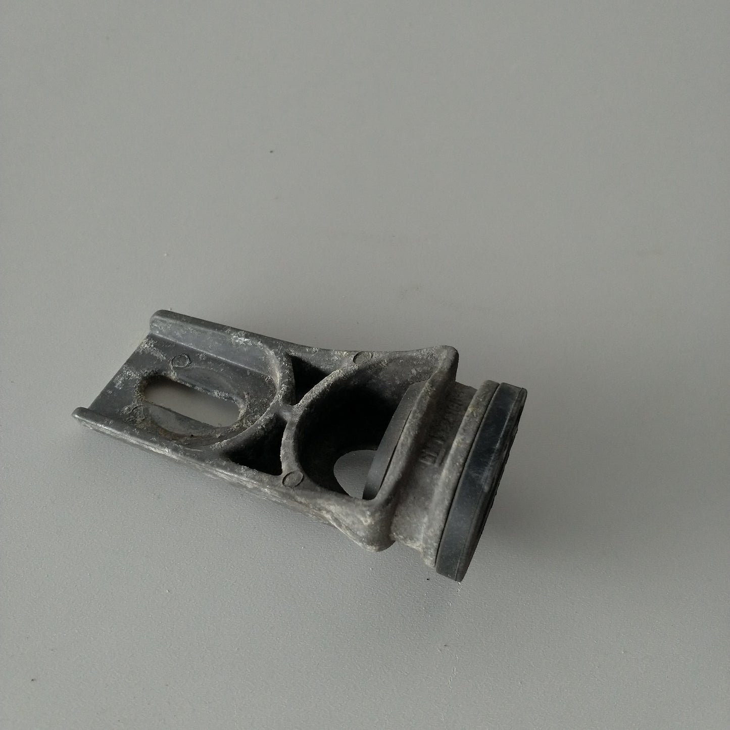 Tампон горен за радиатор Opel Meriva A