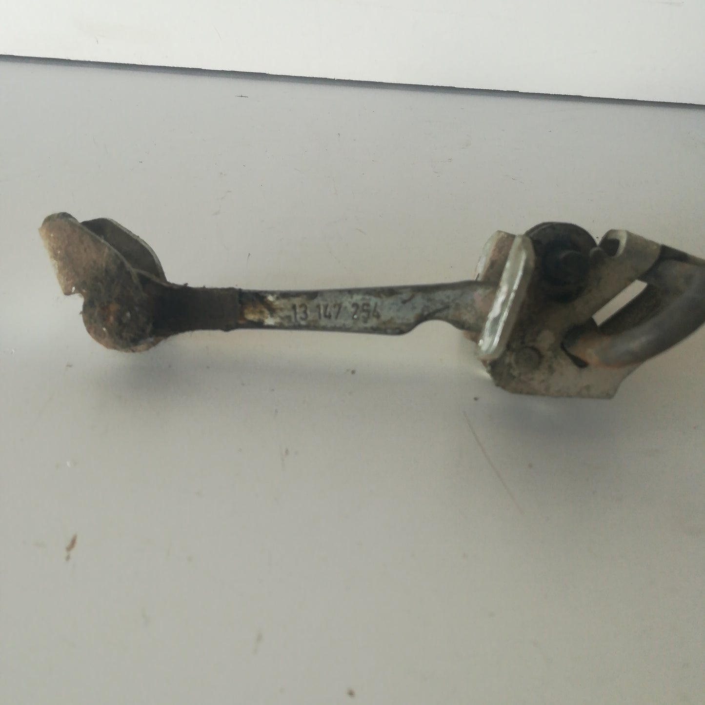 Захващане стопер задна лява дясна врата Opel Meriva A