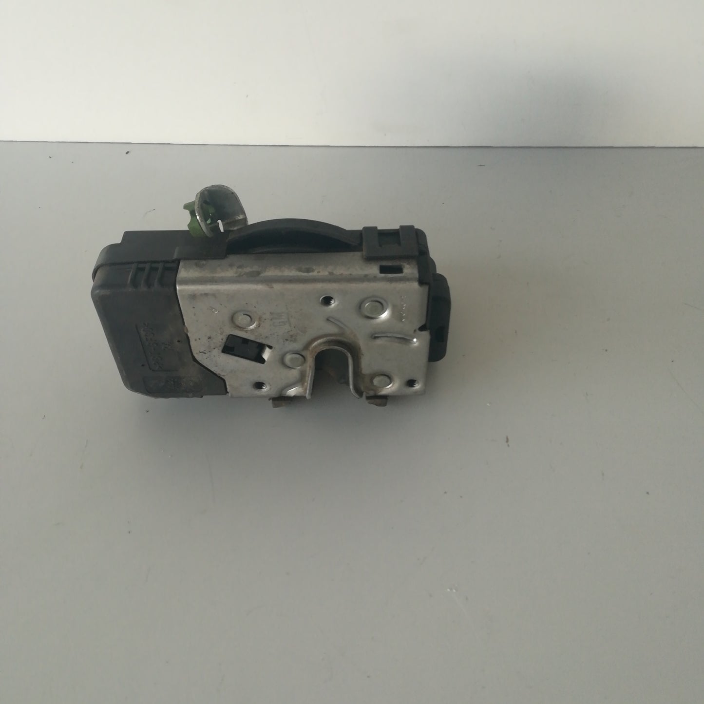 Машинка централно заключване предна дясна врата Opel Meriva A