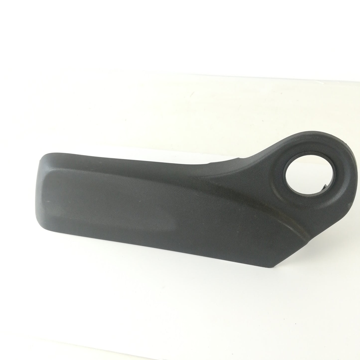 Капак ляв черен TABL предна лява седалка Opel Corsa D