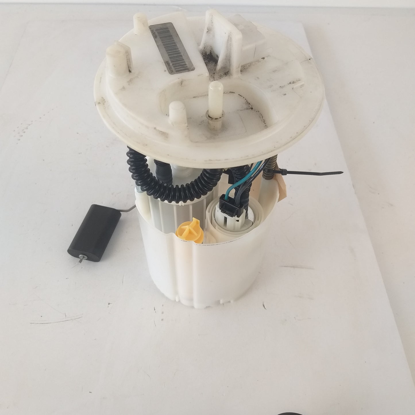 Бензинова помпа в резервоара Z12XEP Opel Corsa D 1.2