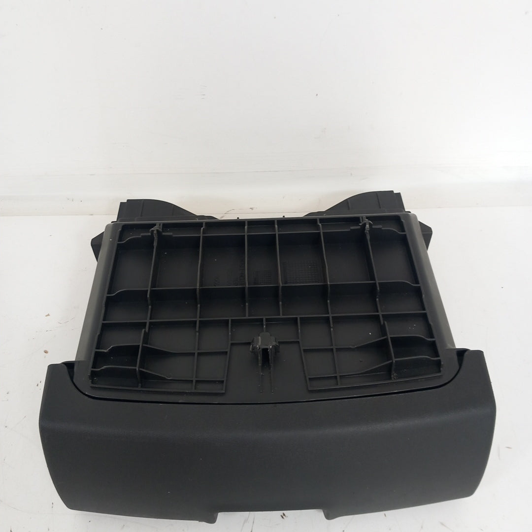 Чекмедже под пасажерска седалка Opel Meriva B