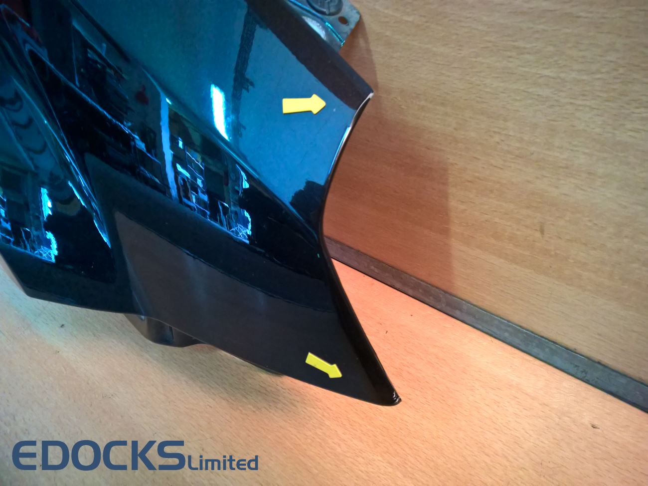 Калник преден десен Z20R 2HU сапфир черен Tigra B TwinTop Opel