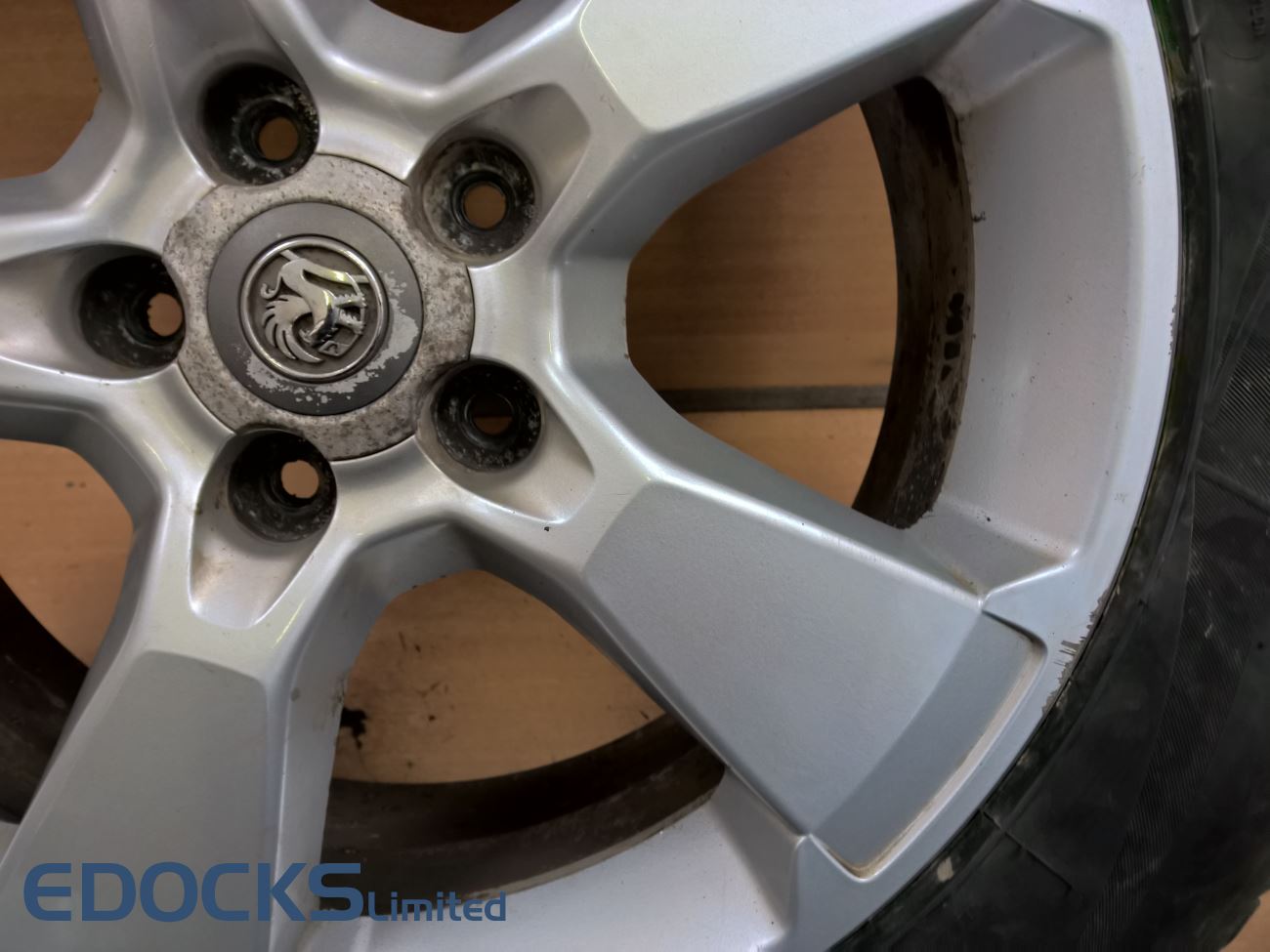 Оригинални алуминиеви 17" цола джанти 7J ET45 болт кръг 5X 115 Antara Opel