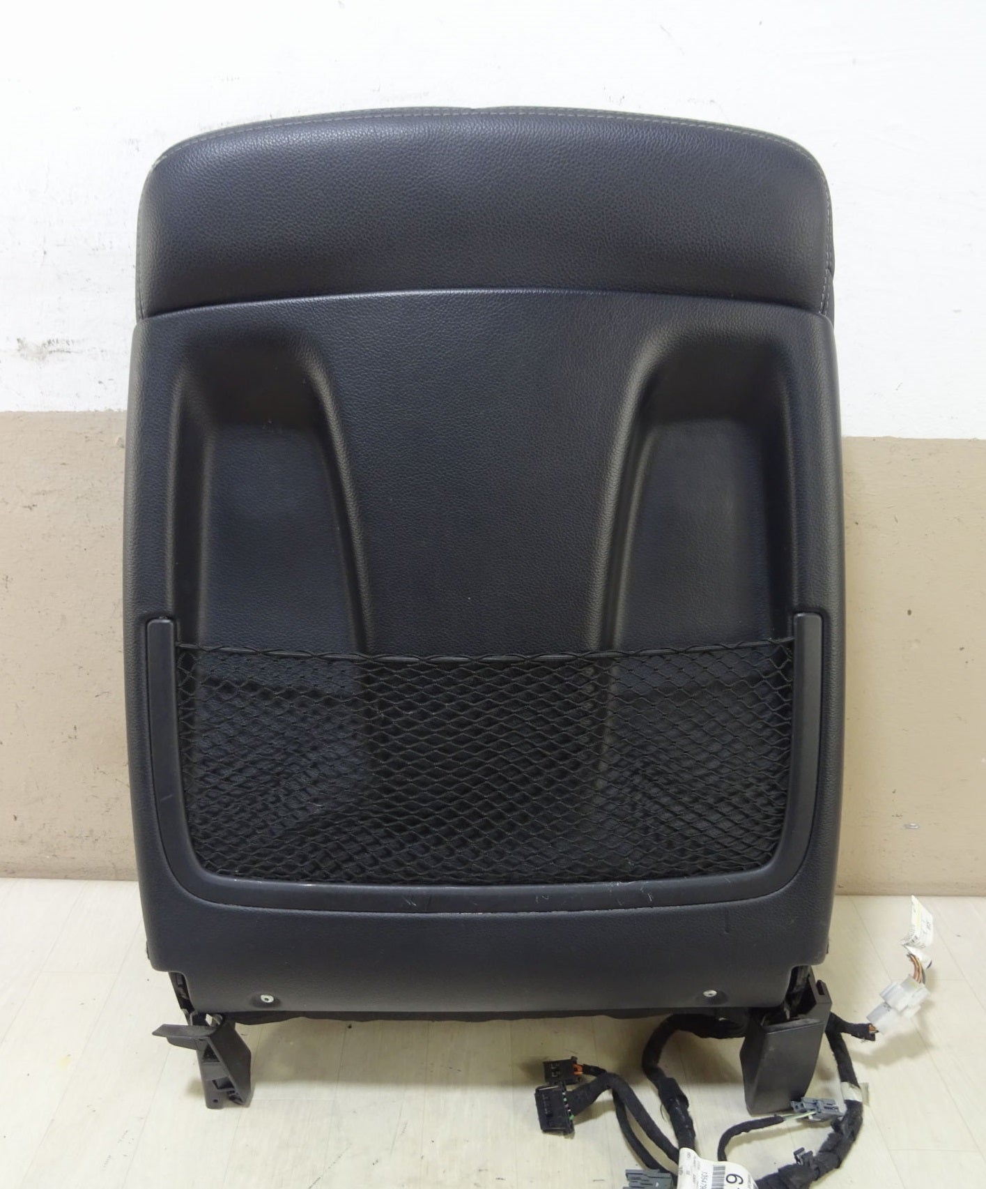 Облегалка на седалката алкантара предна пасажерска седалка с отопление предна дясна Mercedes W251