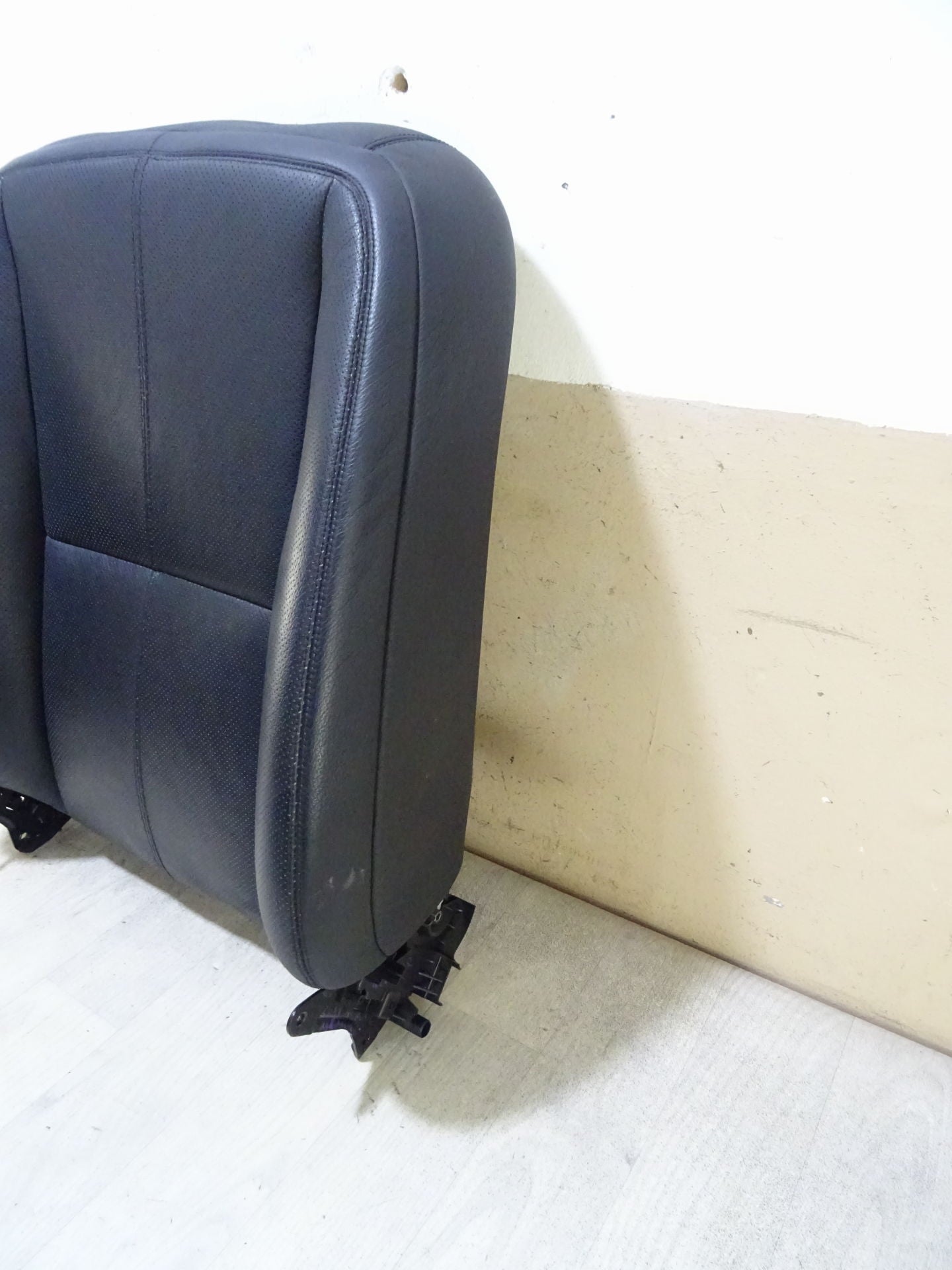 Седалка облегалка седалка вентилация мемори кожа черна предна дясна Mercedes W221