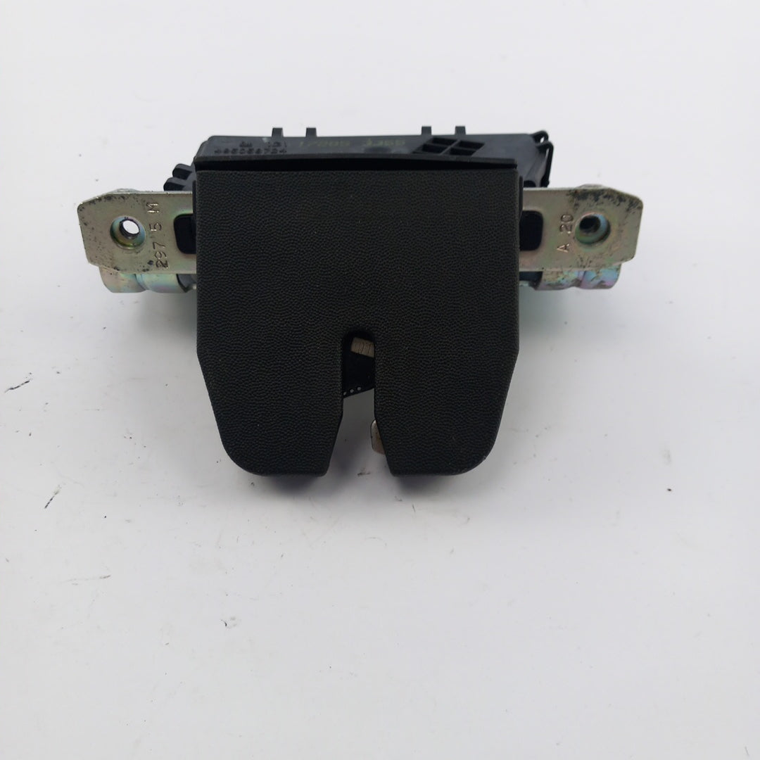 Брава за капак багажник Z18XE Opel Astra H 1,8 GTC