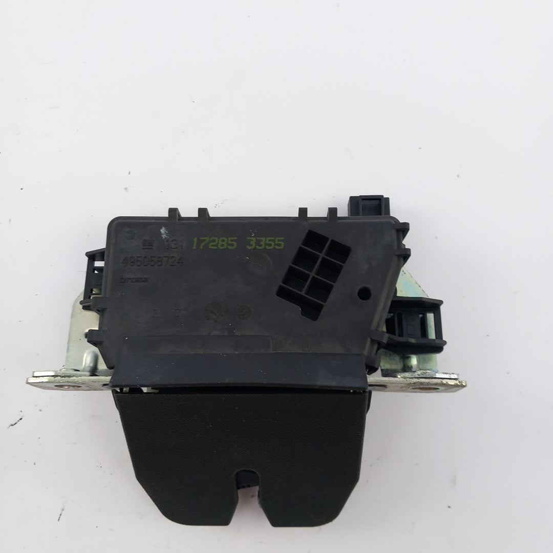 Брава за капак багажник Z18XE Opel Astra H 1,8 GTC