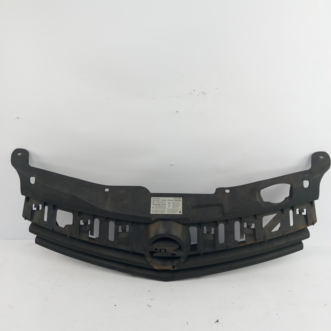 Решетка предна радиатор Opel Astra H 1,8 GTC