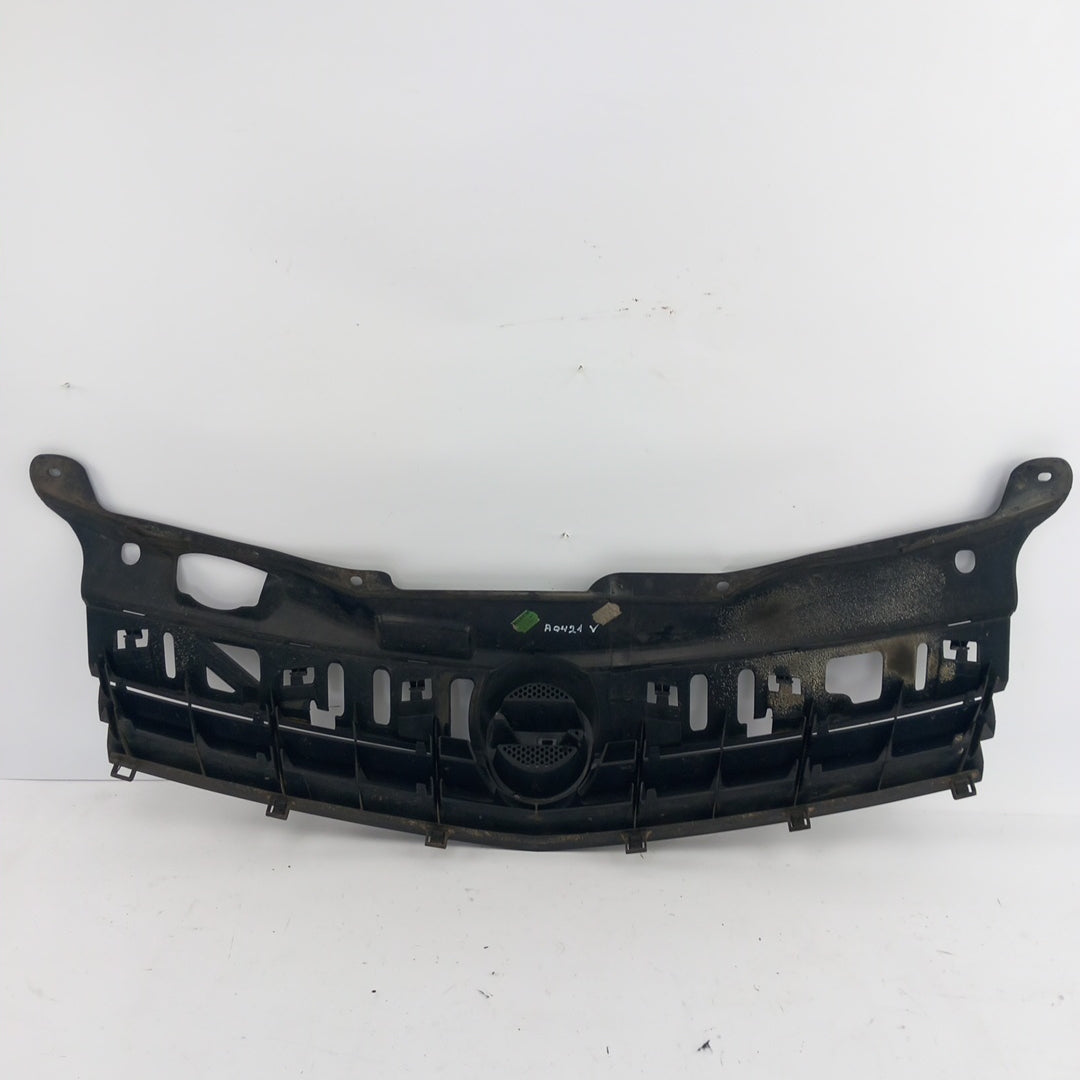 Решетка предна радиатор Opel Astra H 1,8 GTC