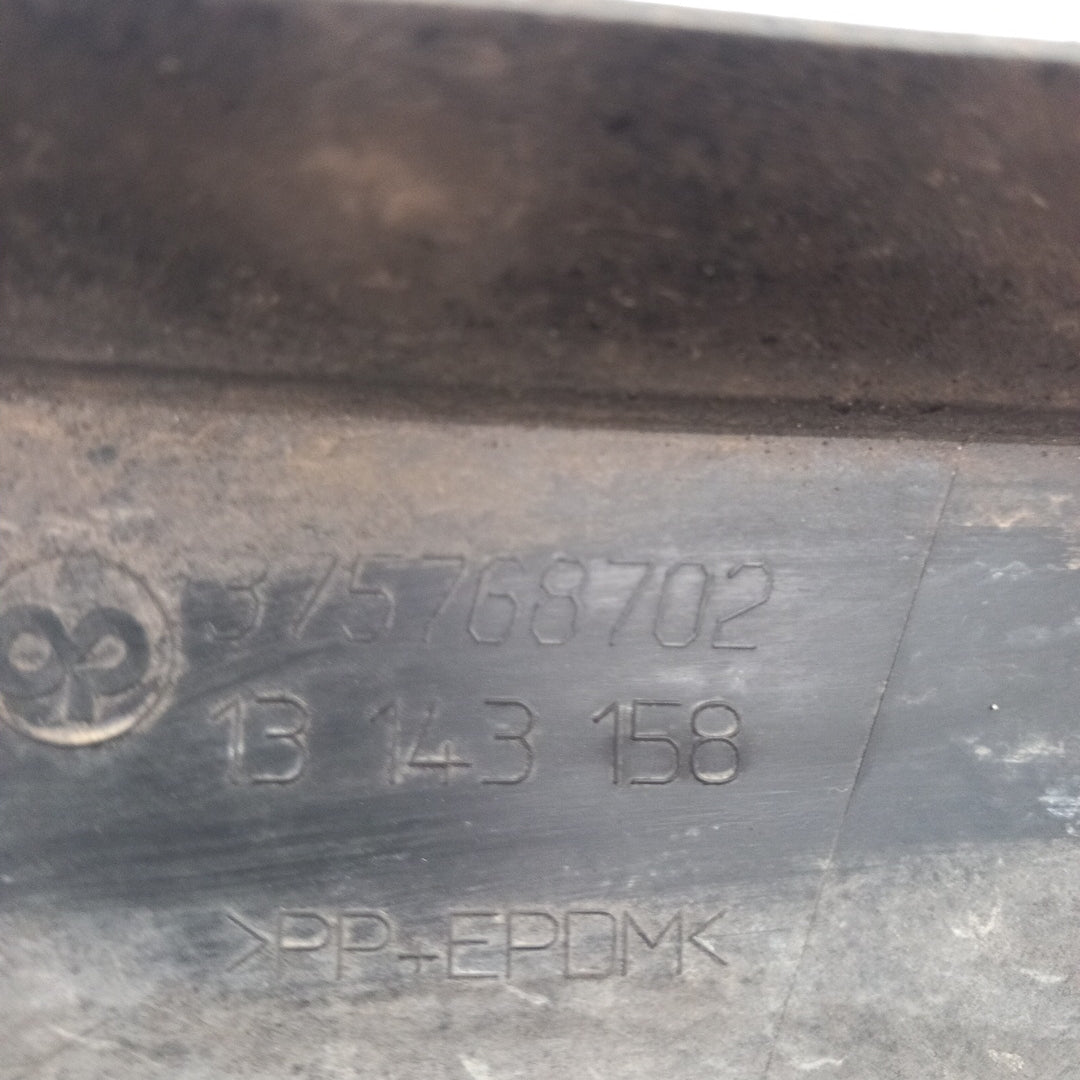 Лайсна лява декоративна предна броня долу Opel Astra H 1,8 GTC