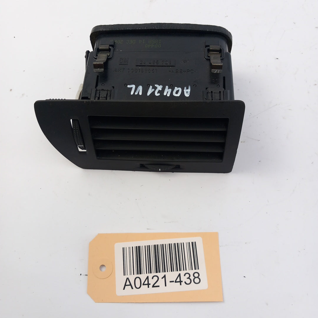 Въздуховод вентилационна решетка табло лява Opel Astra H 1,8 GTC