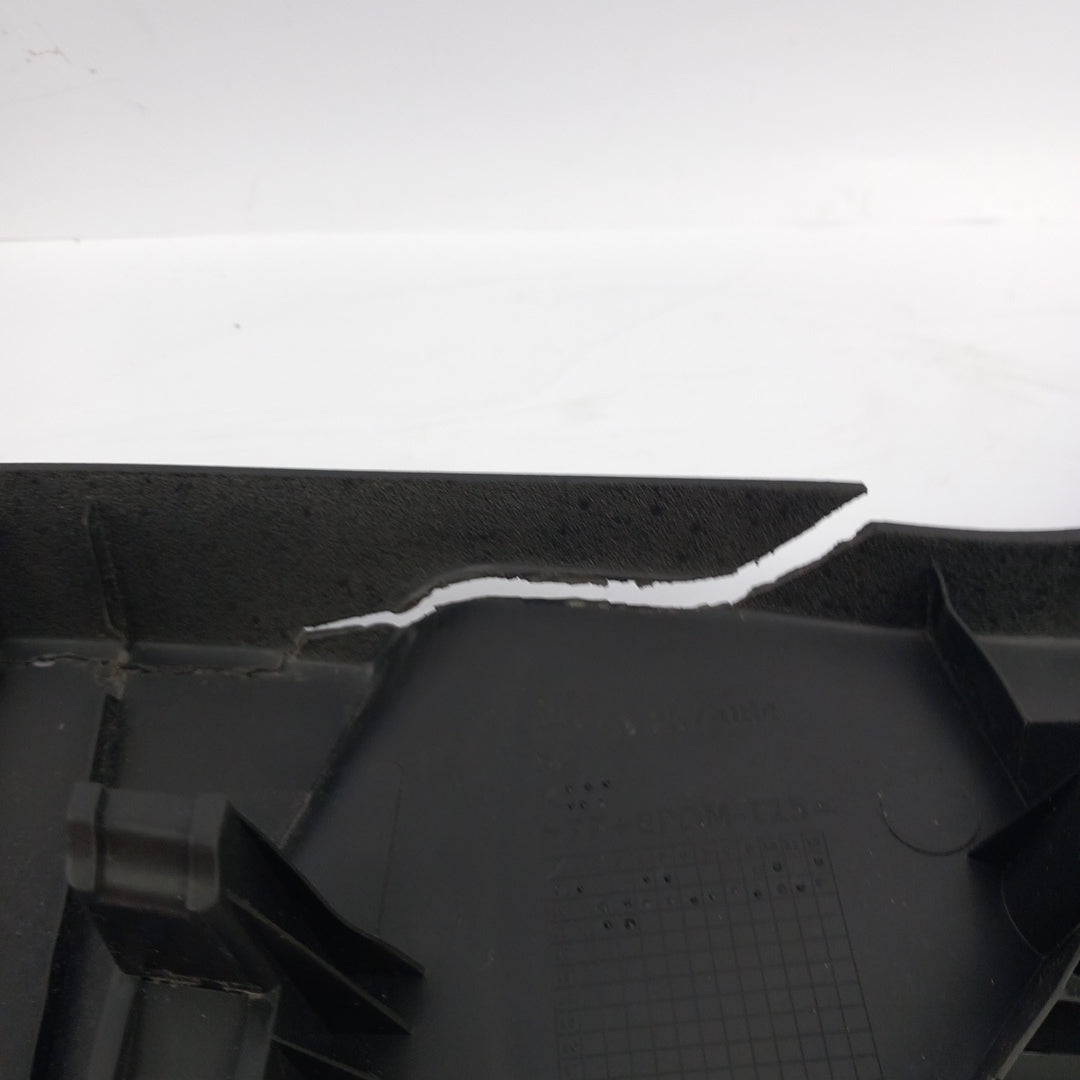 Пластмаса панел черен предна дясна седалка дефектна Opel Meriva B