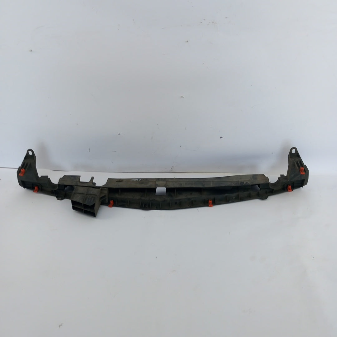 Водач предна броня централен Opel Meriva B