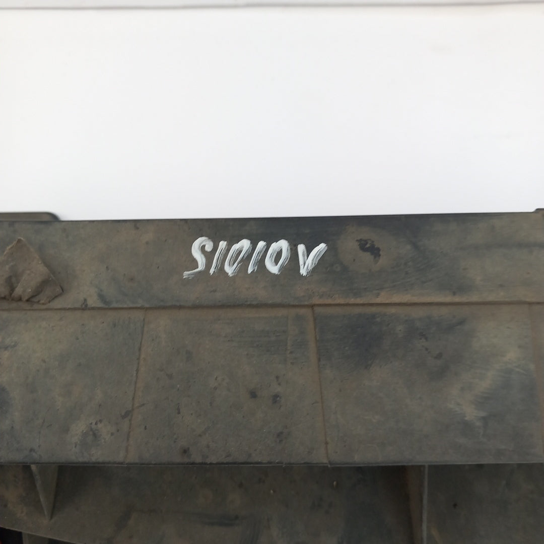 Водач предна броня централен Opel Meriva B