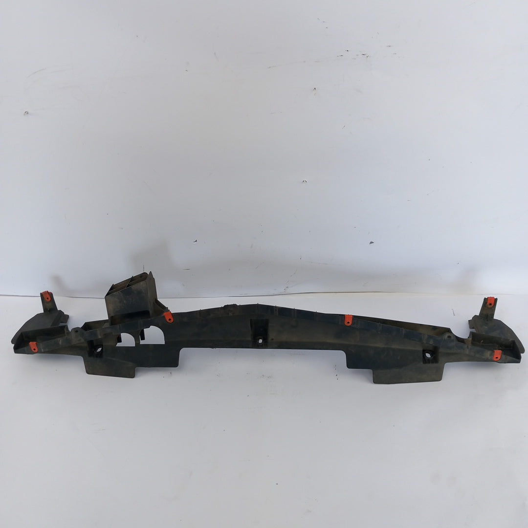 Водач предна броня централен Opel Meriva B