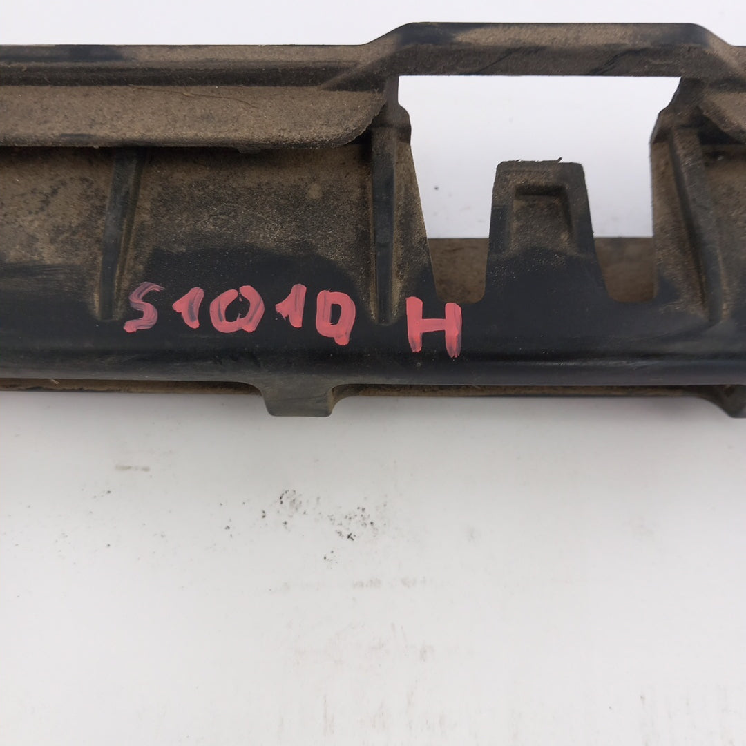 Водач задна броня централен Opel Meriva B