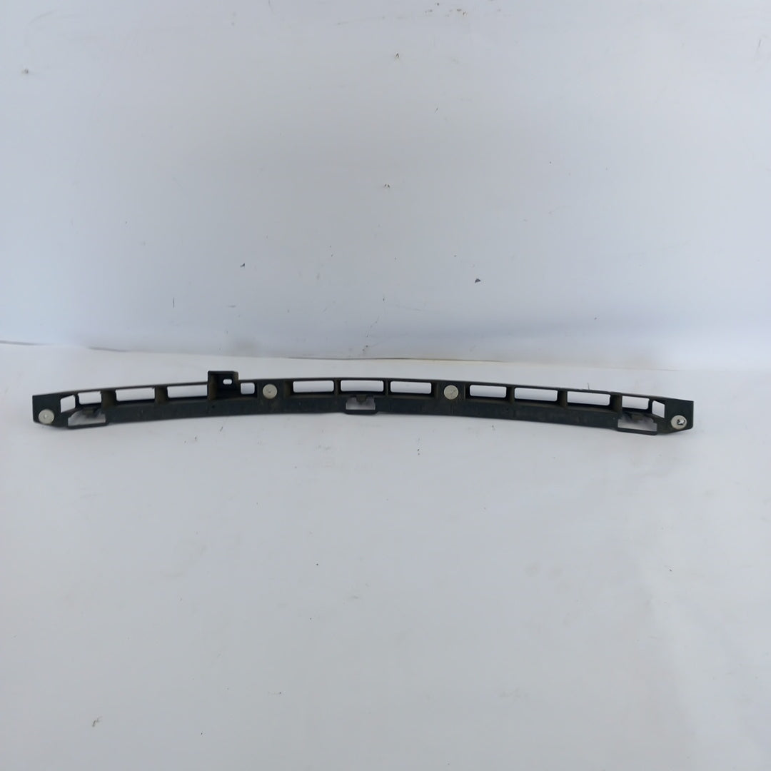 Водач задна броня централен Opel Meriva B