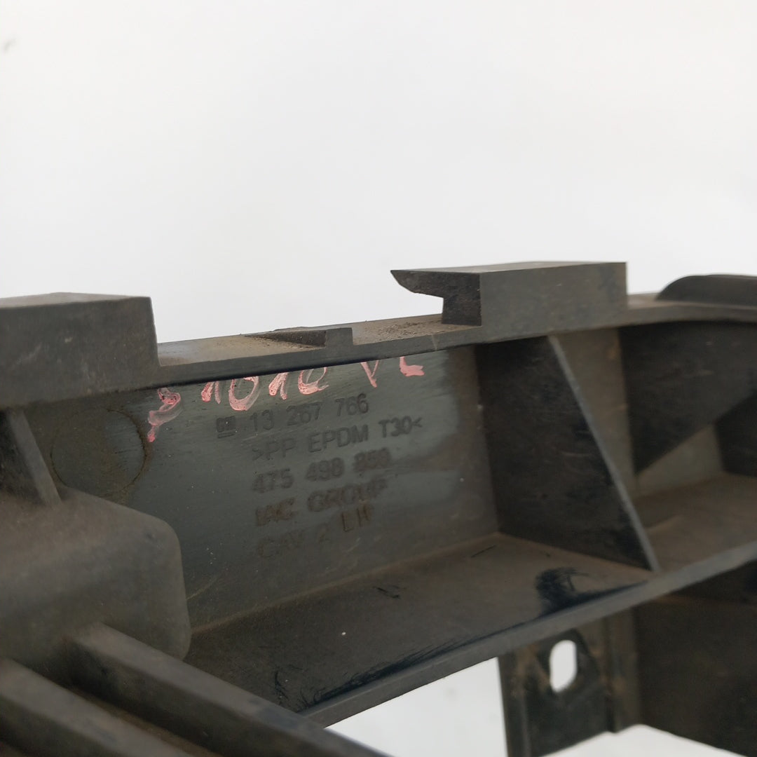 Водач предна броня ляв Opel Meriva B