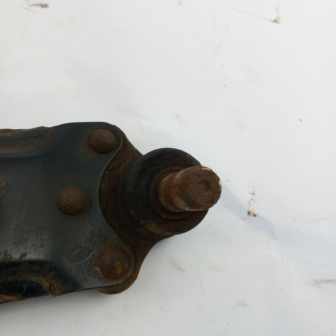 Носач преден ляв Opel Meriva B