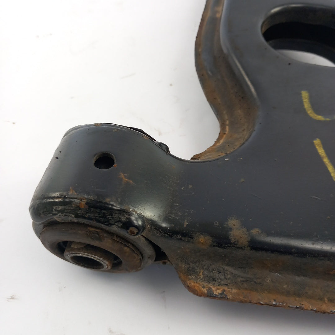 Носач преден ляв Opel Meriva B