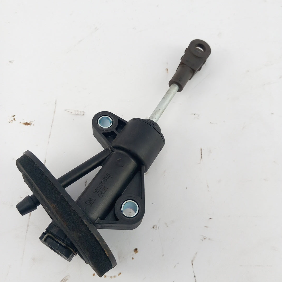 Помпа съединител горна RHD Opel Meriva B 1,4 Turbo A14NEL