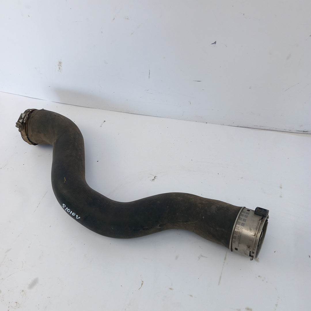 Маркуч интеркулер ауспух F17 ръчна скоростна кутия Opel Meriva B 1,4 Turbo A14NEL