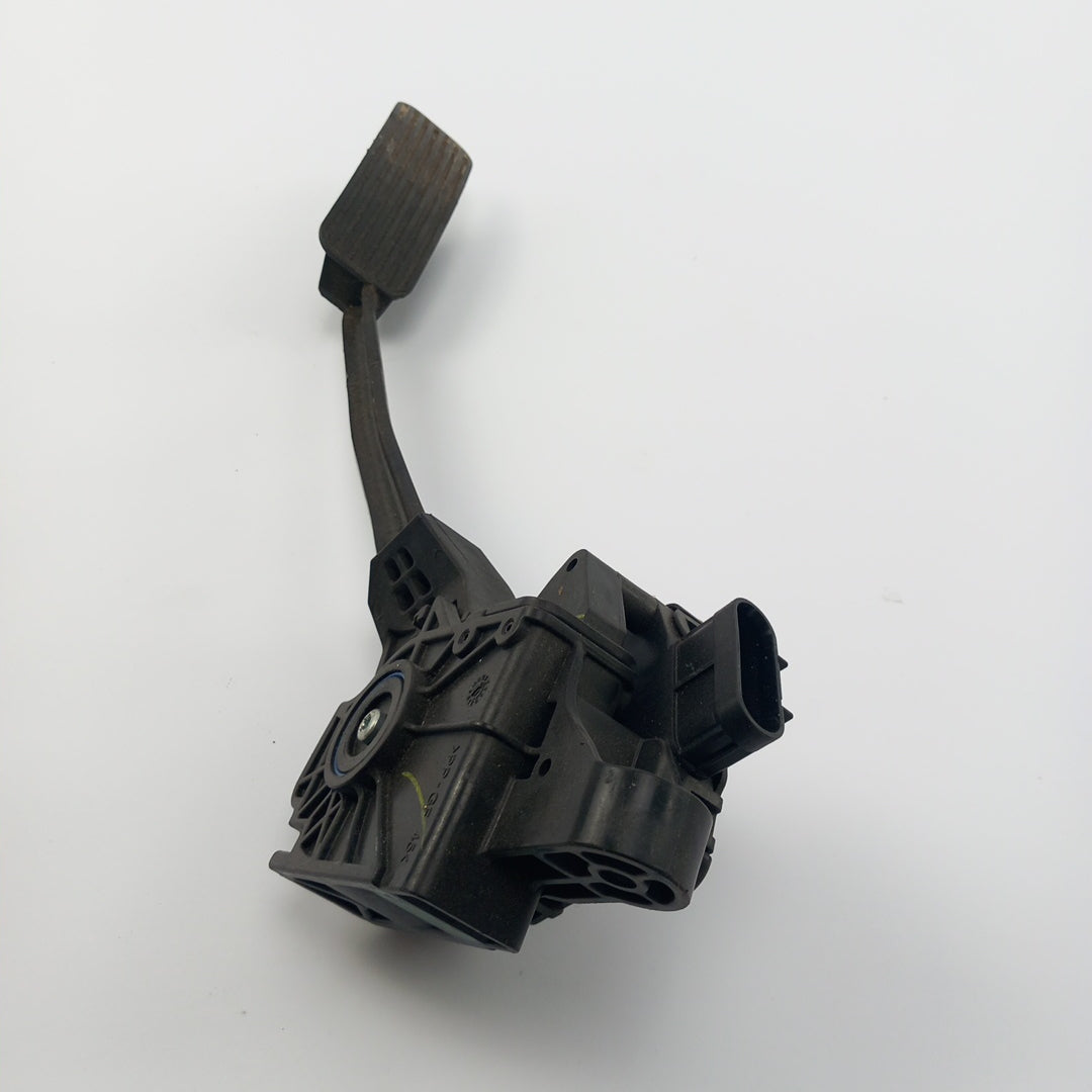 Педал газ RHD Opel Meriva B