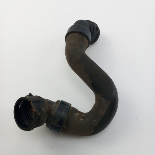 Воден маркуч радиатор изход F17 ръчна скоростна кутия Opel Meriva B 1,4 Turbo A14NEL