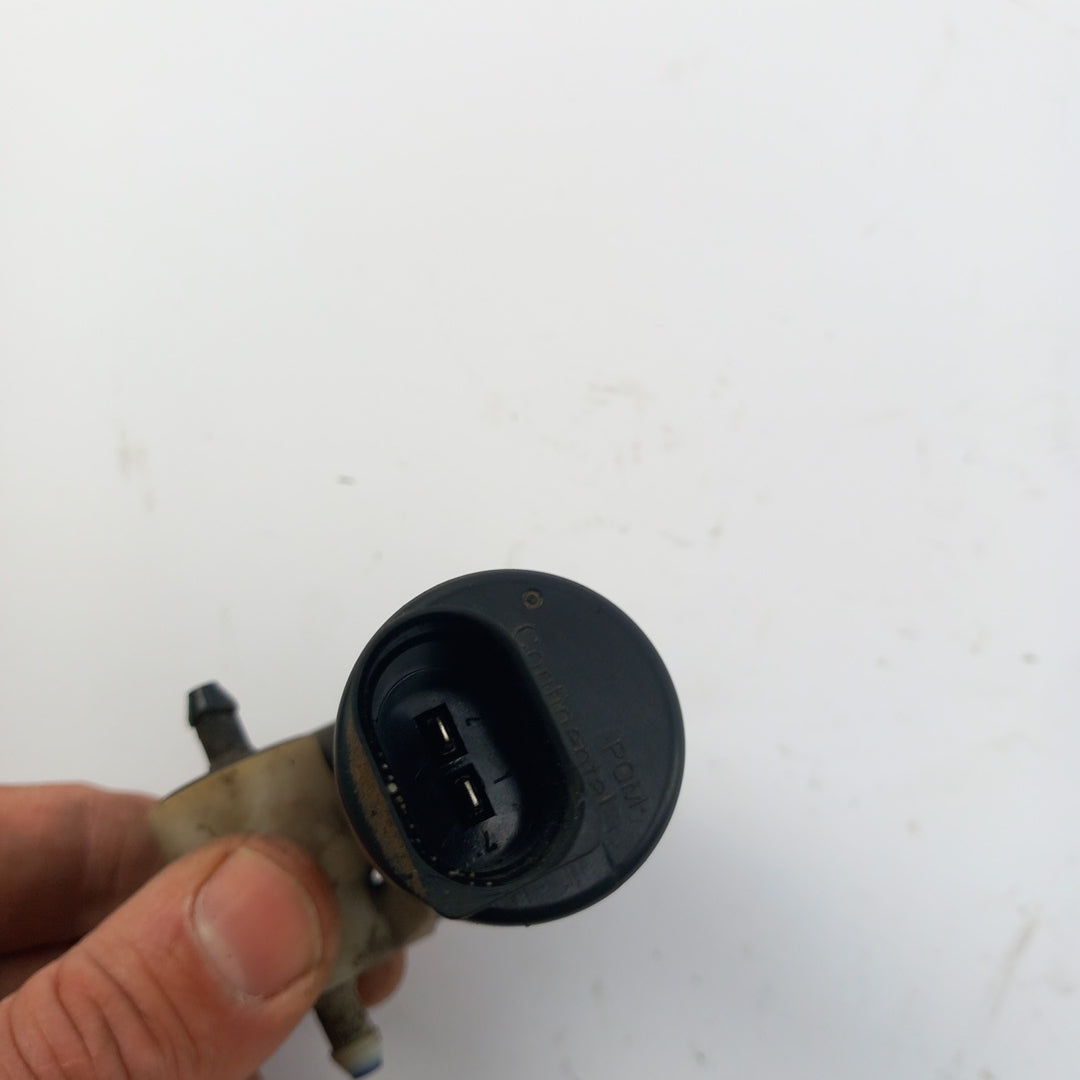 Помпичка чистачки Opel Meriva B