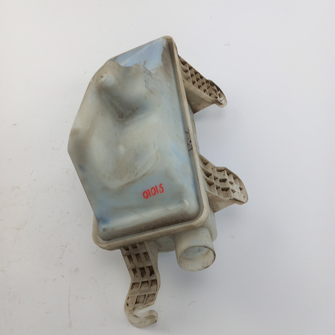 Казанче течност чистачки Opel Meriva B