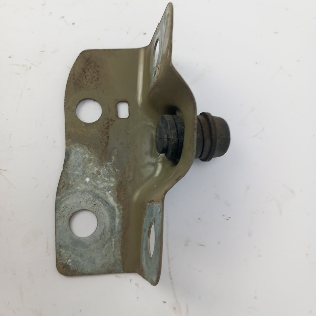 Планка носач десен преден капак Z40W Opel Meriva B