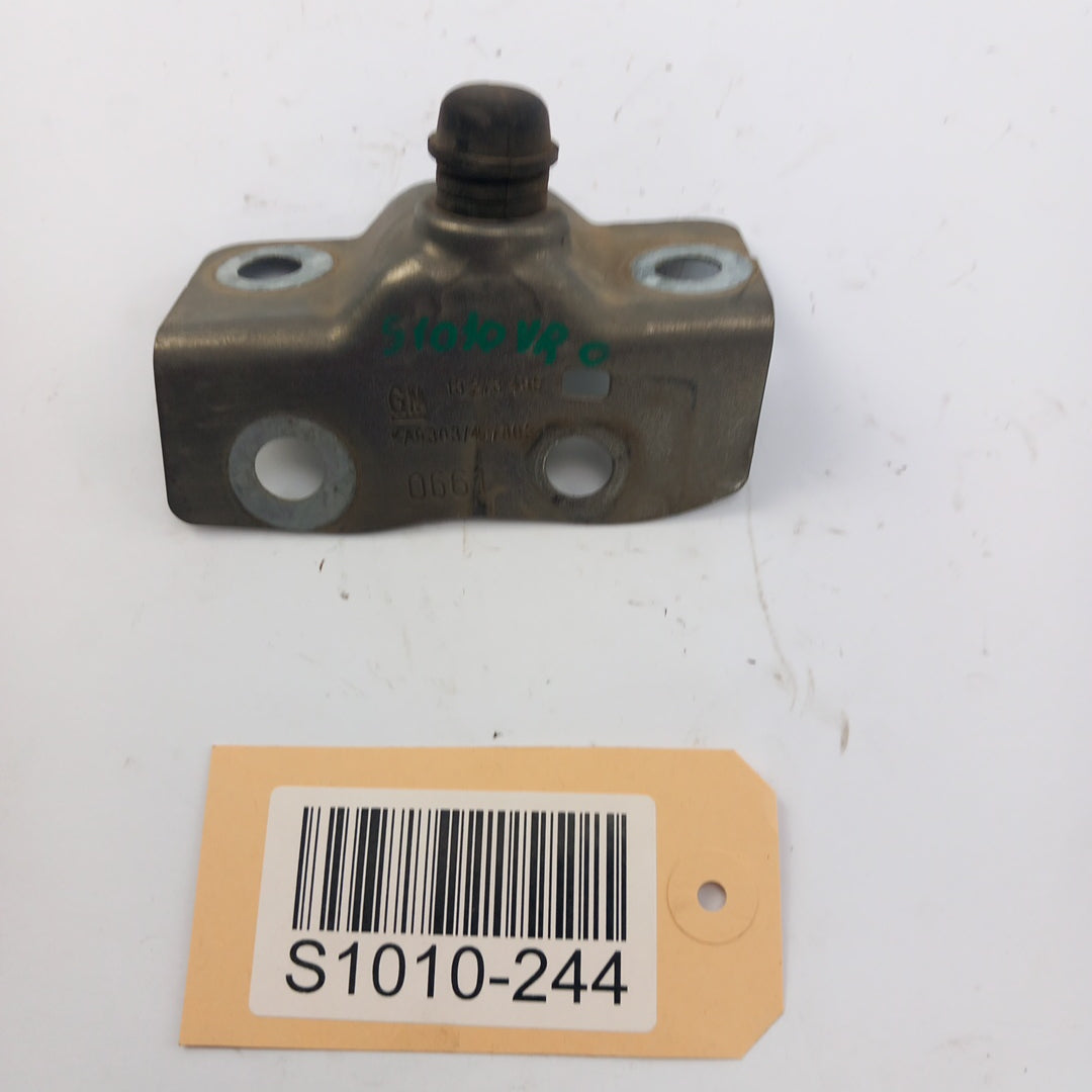 Планка носач десен преден капак Z40W Opel Meriva B