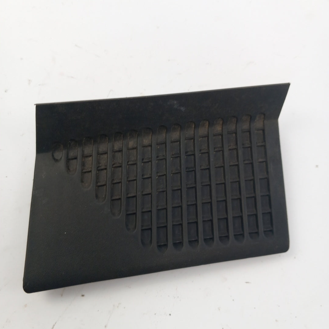 Решетка въздух отводняване предно стъкло Opel Meriva B