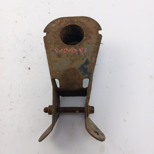 Държач опора предна броня ляв долу Opel Meriva B