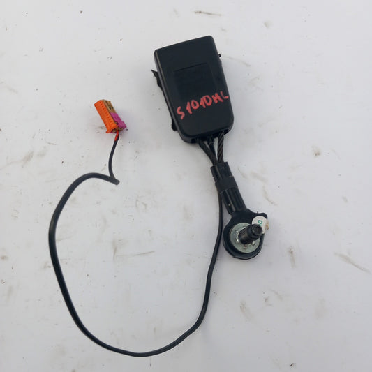 Закопчалка колан задна лява черно Opel Meriva B