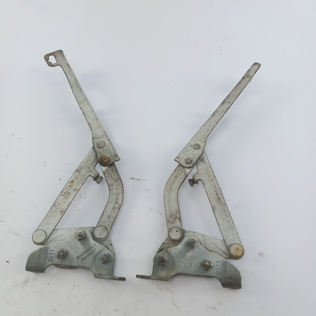 Комплект панти лява дясна преден капак Opel Corsa D